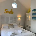 Dollar, The Bay, 2 Bedrooms With Ensuites, Parking For 2 Cars, 2 Small Dogs Welcome 파일리
