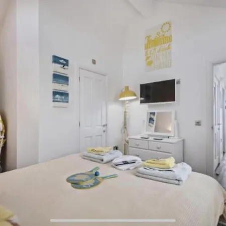 Dollar At The Bay, Sleeps 4, 2 Small Dogs Welcome For Free Prázdninový dům Filey