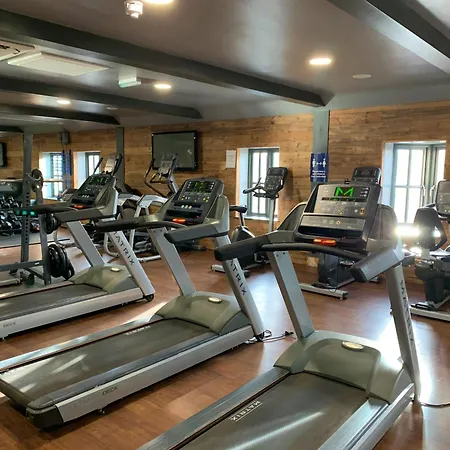 Sand Dollar, The Bay, 2 Bedrooms With Ensuites, Parking For 2 Cars, 2 Small Dogs Welcome Vakantiehuis Filey