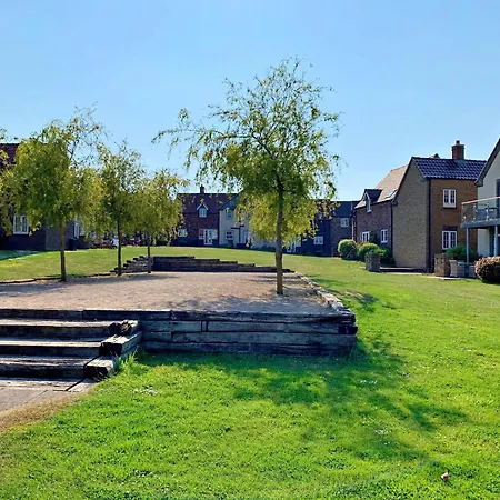 Dollar At The Bay, Sleeps 4, 2 Small Dogs Welcome For Free *