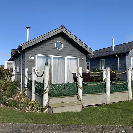 Dollar At The Bay, Sleeps 4, 2 Small Dogs Welcome For Free *